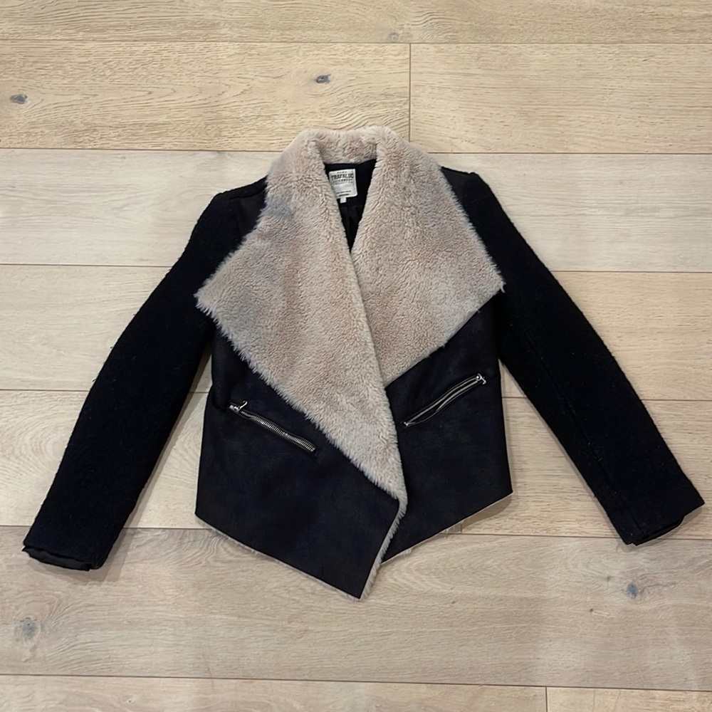 Zara Black Jacket with Cream Faux Fur Collar